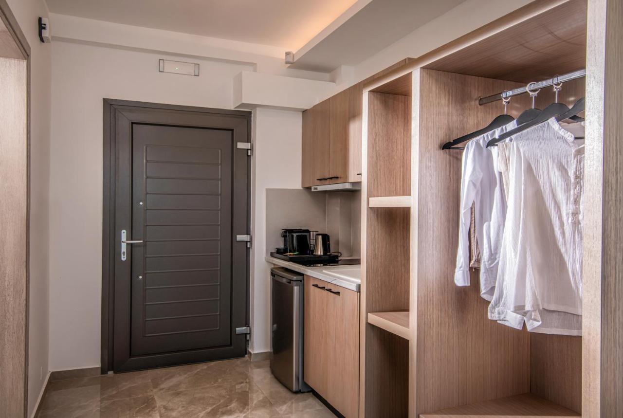 Ebenus Suites "Adults Only" By Checkin Guwes Zewnętrze zdjęcie
